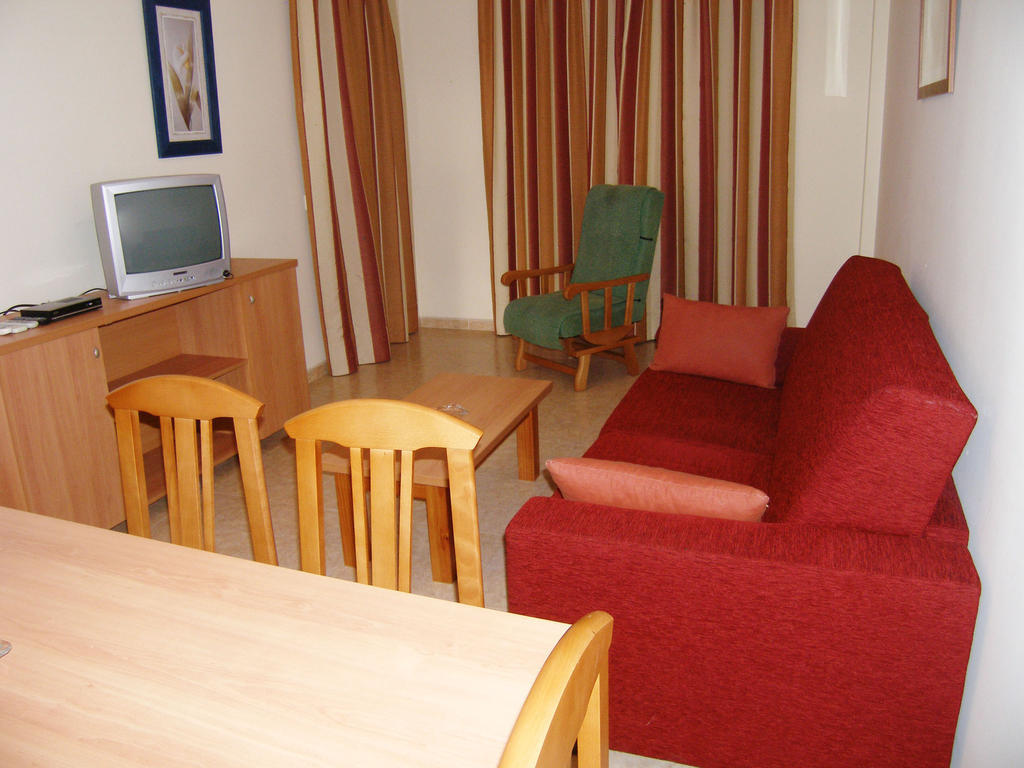 Apartamentos Cibeles Roquetas de Mar Buitenkant foto